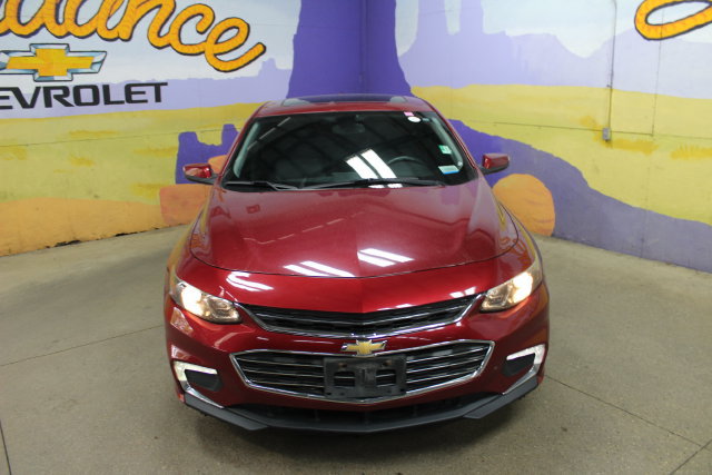 Used 2017 Chevrolet Malibu LT w/ True North Edition FWD image 3