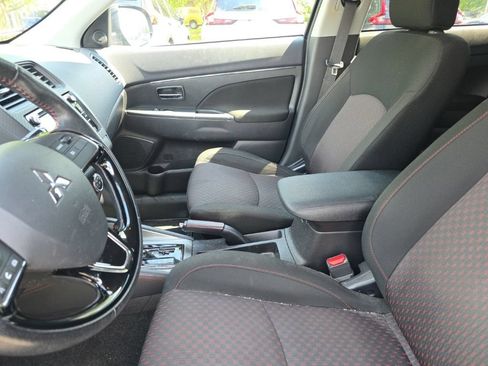 Used 2018 Mitsubishi Outlander Sport AWD image 18