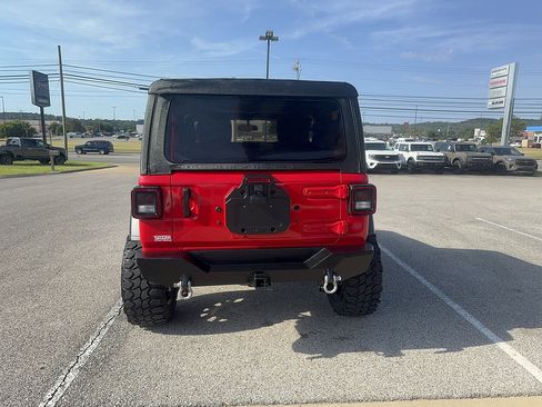 Used 2021 Jeep Wrangler Sport AWD/4WD image 5