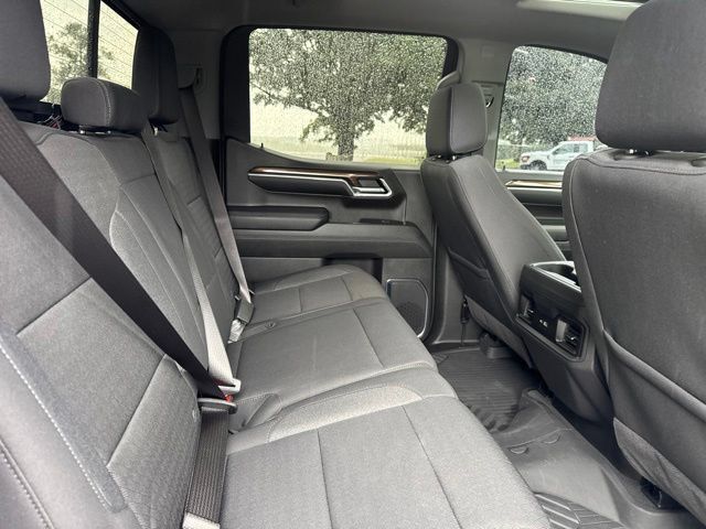 Used 2024 Chevrolet Silverado 1500 LT Trail Boss w/ Convenience Package II AWD/4WD image 11