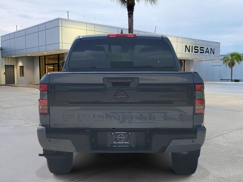Used 2025 Nissan Frontier PRO-4X w/ Interior Protection Package AWD/4WD image 5