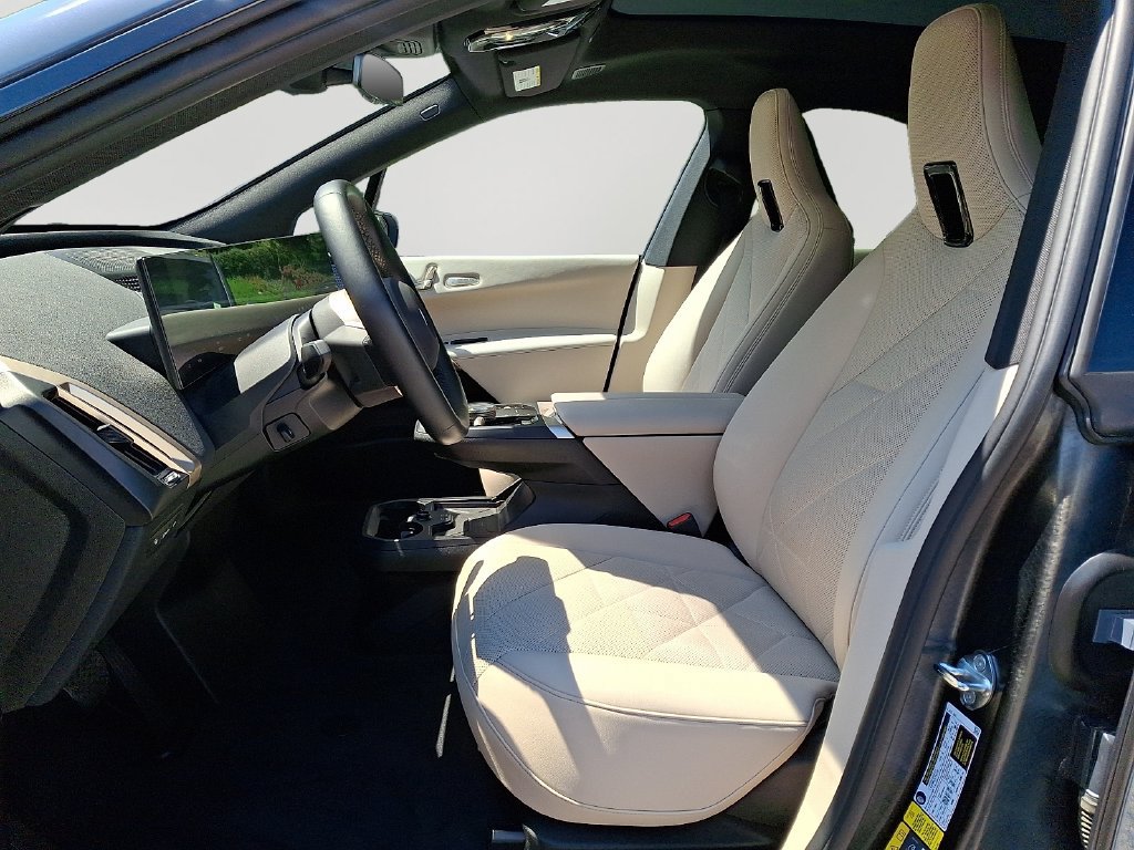 Used 2024 BMW iX M60 AWD/4WD image 14