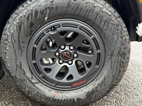 New 2026 Nissan Frontier PRO-4X w/ Pro-4x Convenience Package image 10