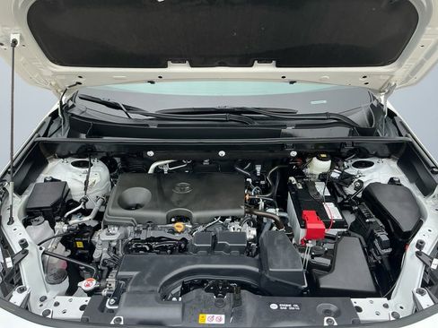 Certified 2025 Toyota RAV4 XLE image 18