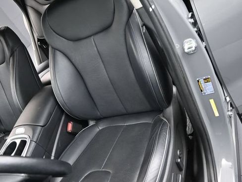 Used 2022 Hyundai Santa Fe Limited FWD image 15
