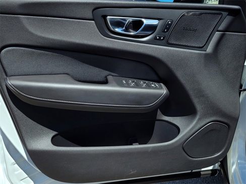 Used 2021 Volvo XC60 T5 R-Design w/ Protection Package Premier image 10