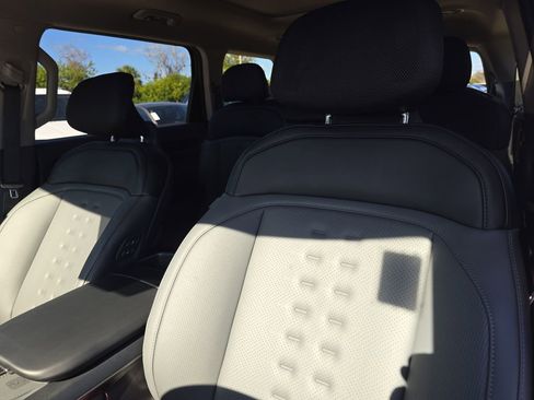New 2026 Kia EV9 Wind AWD/4WD image 22
