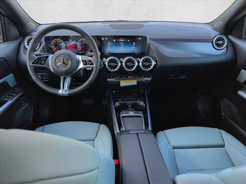 New 2026 Mercedes-Benz GLA 250 4MATIC image 15