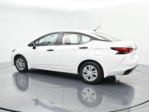 Used 2024 Nissan Versa S w/ Trunk Package FWD image 5