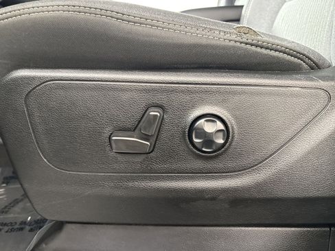 Used 2021 RAM 1500 Big Horn image 14