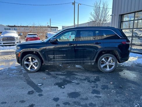 New 2026 Jeep Grand Cherokee Limited image 8