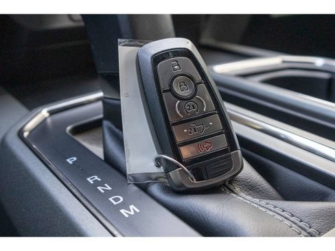 Used 2019 Ford F150 Raptor w/ Equipment Group 802A Luxury AWD/4WD image 28