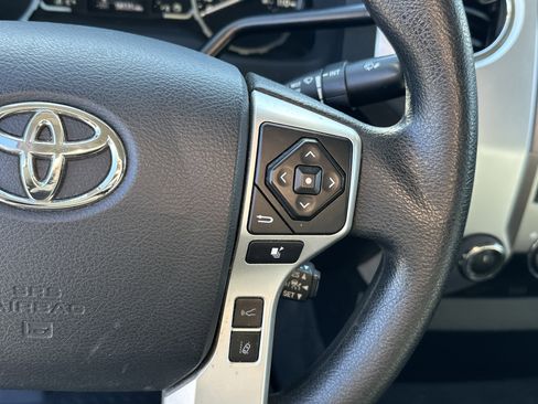 Used 2018 Toyota Tundra SR5 image 17