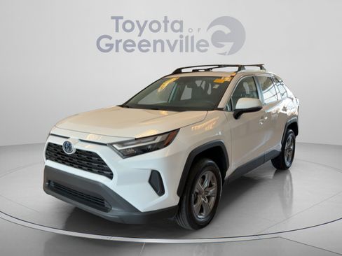 Used 2022 Toyota RAV4 XLE w/ Convenience Package AWD/4WD image 1