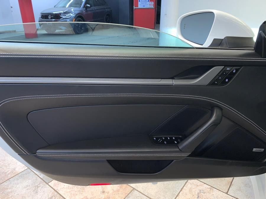 Used 2020 Porsche 911 Carrera 4S AWD/4WD image 36