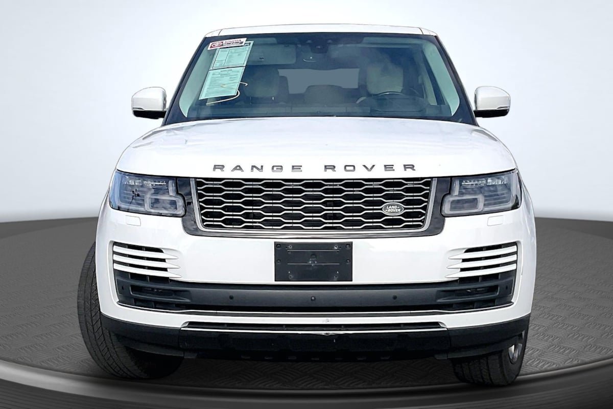 Used 2018 Land Rover Range Rover HSE AWD/4WD image 3