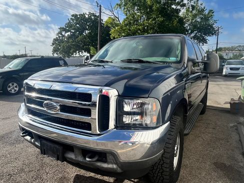 Used 2003 Ford Excursion XLT AWD/4WD image 1