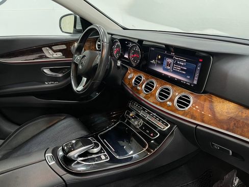 Used 2018 Mercedes-Benz E 300 4MATIC image 21