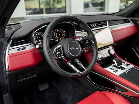 New 2026 Jaguar F-PACE R-Dynamic S image 16