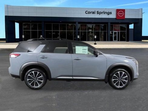 New 2026 Nissan Pathfinder Platinum w/ Cargo Package AWD/4WD image 6