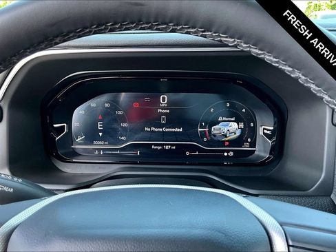 Used 2024 GMC Yukon Denali AWD/4WD image 15