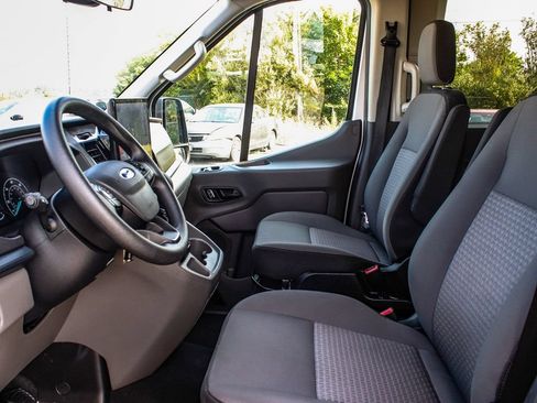 Used 2024 Ford Transit 350 XLT RWD image 28