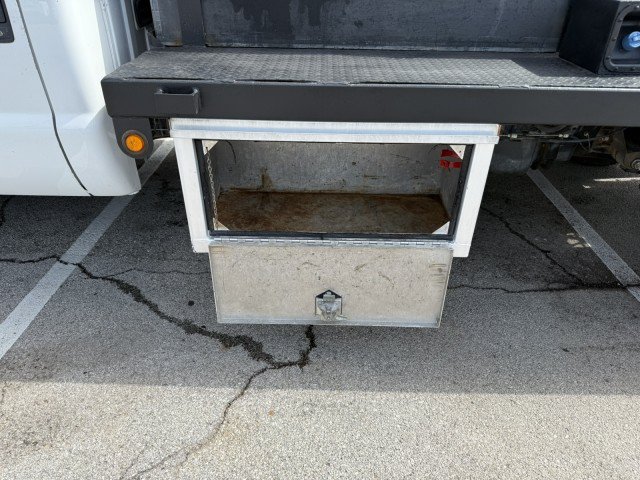 Used 2015 Ford F550 2WD Regular Cab Super Duty image 14