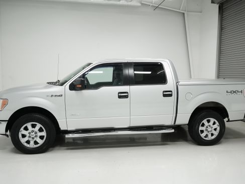 Used 2013 Ford F150 XLT w/ Luxury Equipment Group image 6