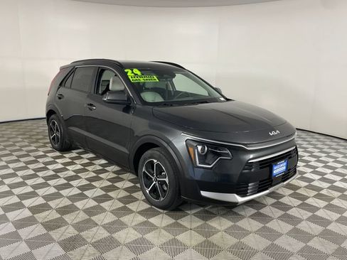 Used 2024 Kia Niro EX FWD image 22