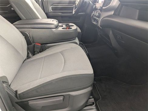 Used 2024 RAM 2500 Big Horn image 32