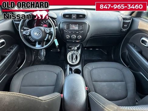 Used 2016 Kia Soul + FWD image 13