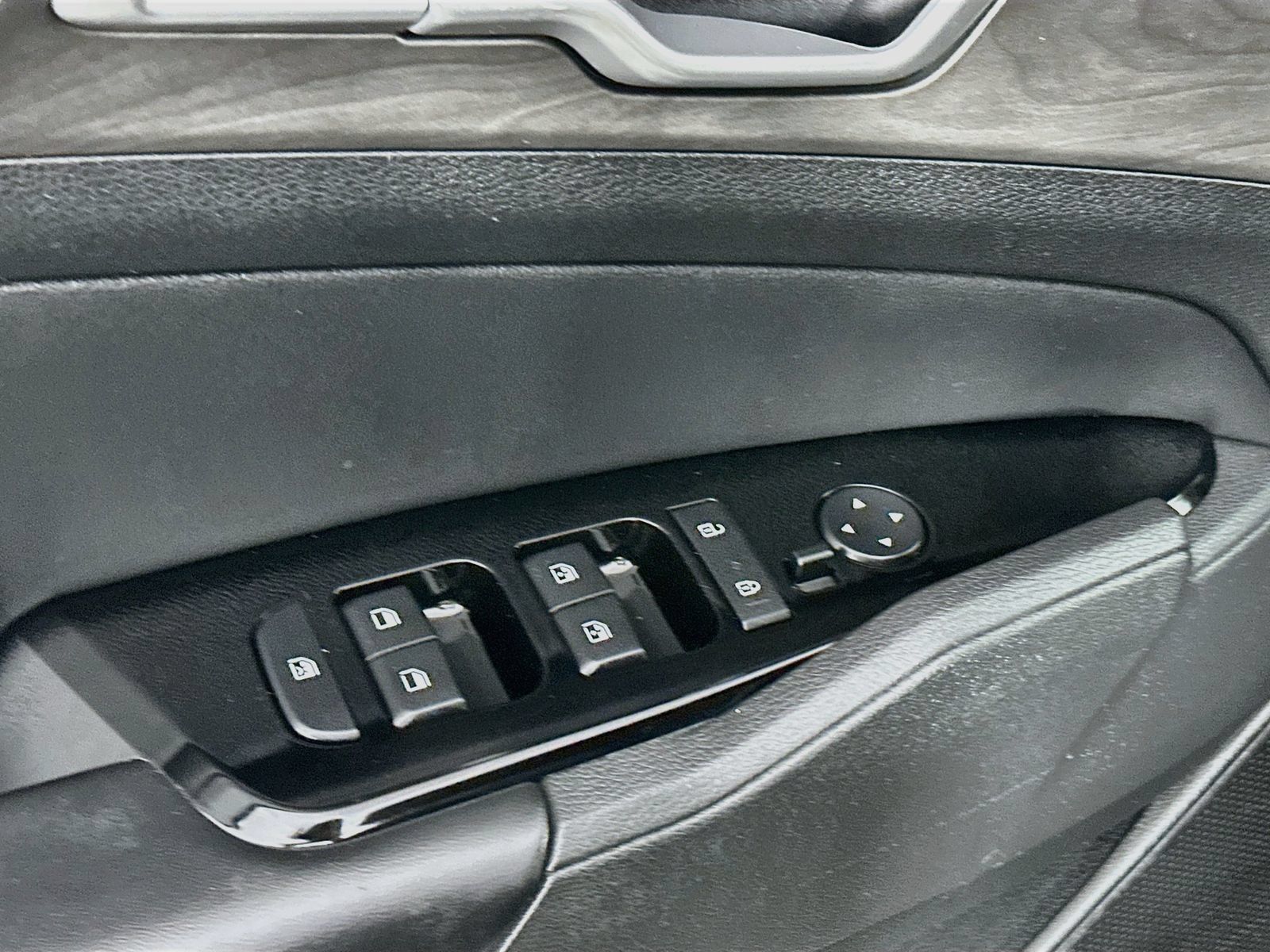 Used 2024 Kia Sportage X-Line w/ X-Line Premium Package AWD/4WD image 18