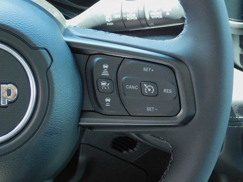 New 2025 Jeep Wrangler Unlimited Rubicon w/ Technology Group image 16