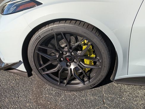 Used 2023 Chevrolet Corvette Z06 w/ Z07 Performance Package image 13