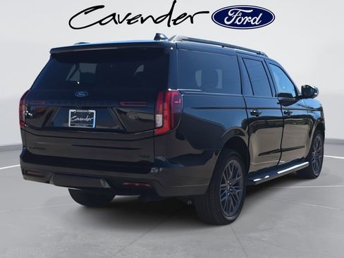 New 2026 Ford Expedition Max Platinum image 12