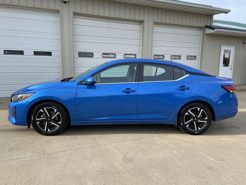 Used 2024 Nissan Sentra SV image 4