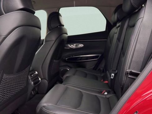 Certified 2025 Genesis GV70 2.5T AWD/4WD image 13