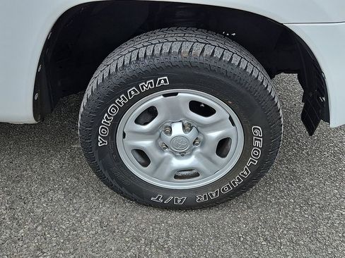 Used 2013 Toyota Tacoma 2WD Access Cab w/ SR5 Pkg image 8