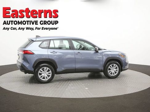 Used 2025 Toyota Corolla Cross L FWD image 36