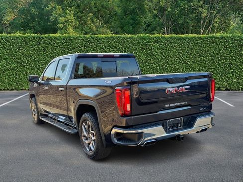 Used 2023 GMC Sierra 1500 SLT w/ SLT Premium Package image 4