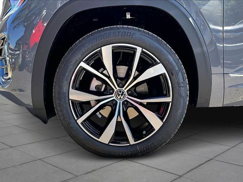 New 2026 Volkswagen Atlas SEL Premium R-Line AWD/4WD image 11