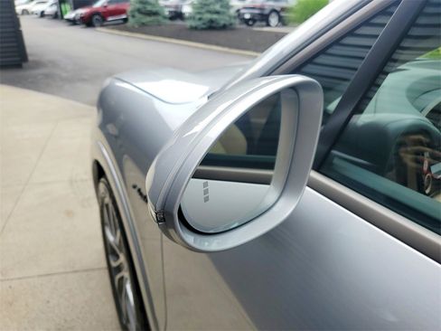 New 2025 Porsche Cayenne Turbo image 29