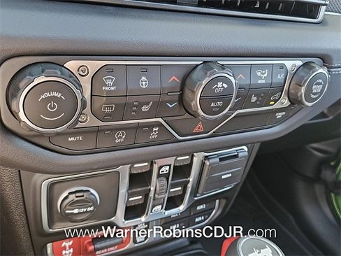 New 2025 Jeep Wrangler Unlimited Rubicon image 22