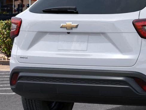 New 2026 Chevrolet Trax LS w/ Driver Confidence Package FWD image 14