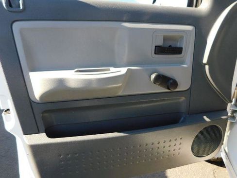 Used 2005 Dodge Dakota ST image 10