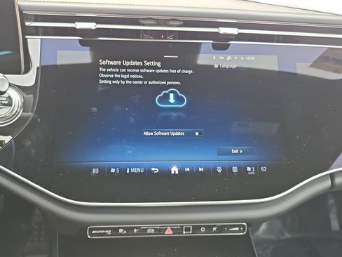 New 2026 Mercedes-Benz E 53 AMG e 4MATIC Sedan image 20