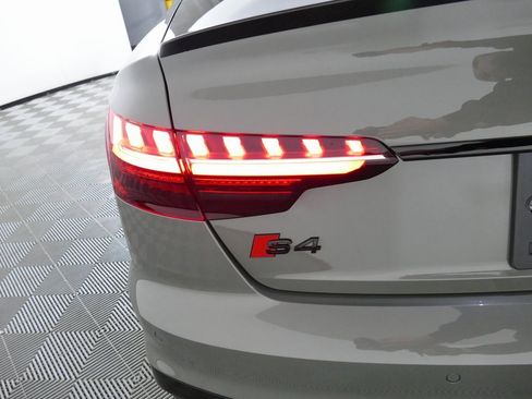Used 2024 Audi S4 Premium Plus w/ Premium Plus Package image 34