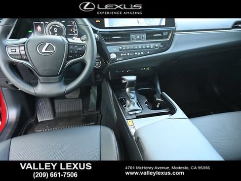 Certified 2024 Lexus ES 300h w/ Premium Package FWD image 18