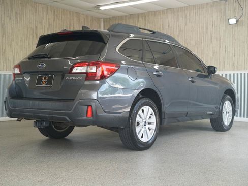 Used 2019 Subaru Outback 2.5i Premium AWD/4WD image 10