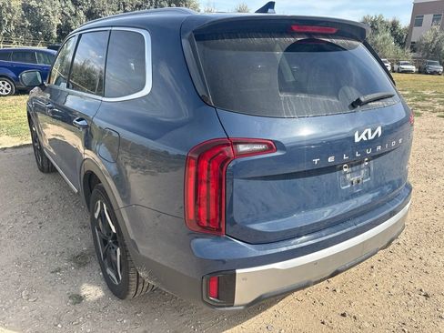 Used 2023 Kia Telluride S w/ S Sunroof Package AWD/4WD image 3